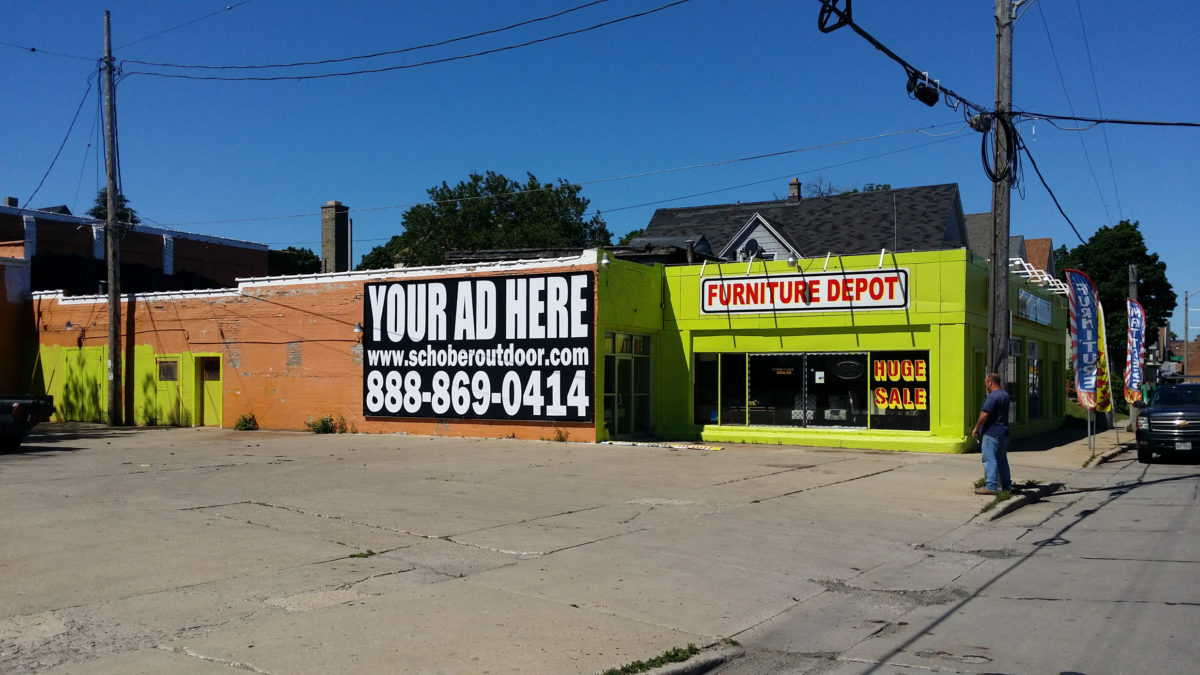 2519 West Lincoln Ave, Milwaukee, WI Westbound Read